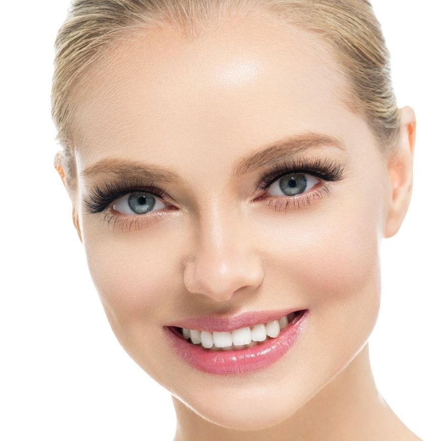 przedłużanie rzęs zabieg kosmetyczny pudrowe brwi